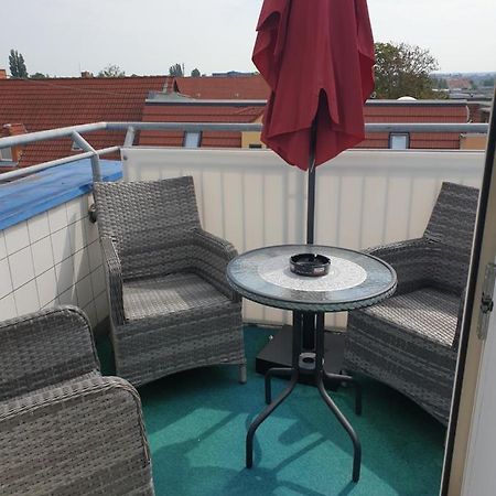 Dachgeschoss Apartment Mit Ausblick Halle (Saale) Exterior foto