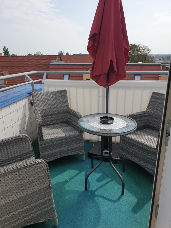 Dachgeschoss Apartment Mit Ausblick Halle (Saale) Exterior foto